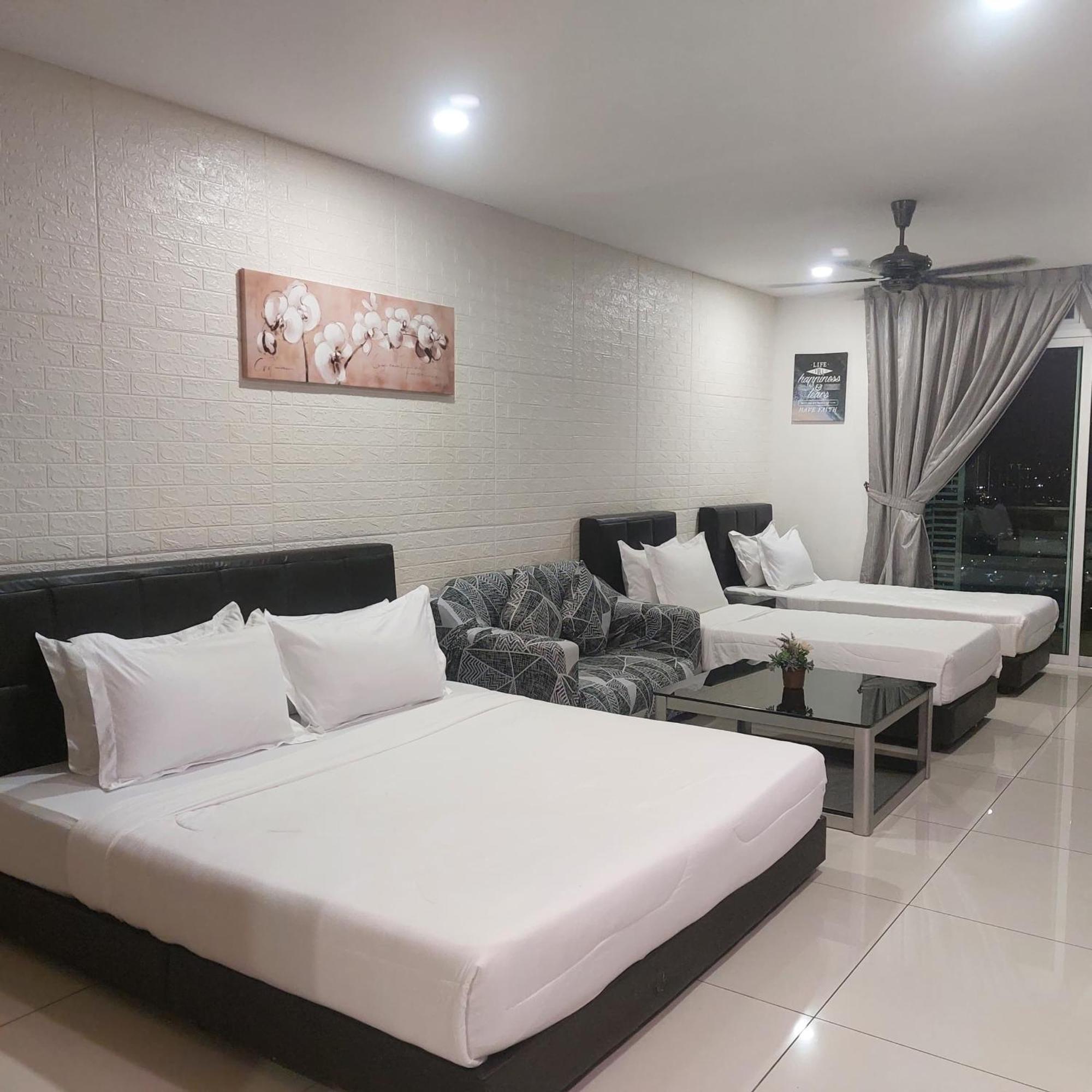 Ksl Mall D'esplanade By Summer Apartemen *